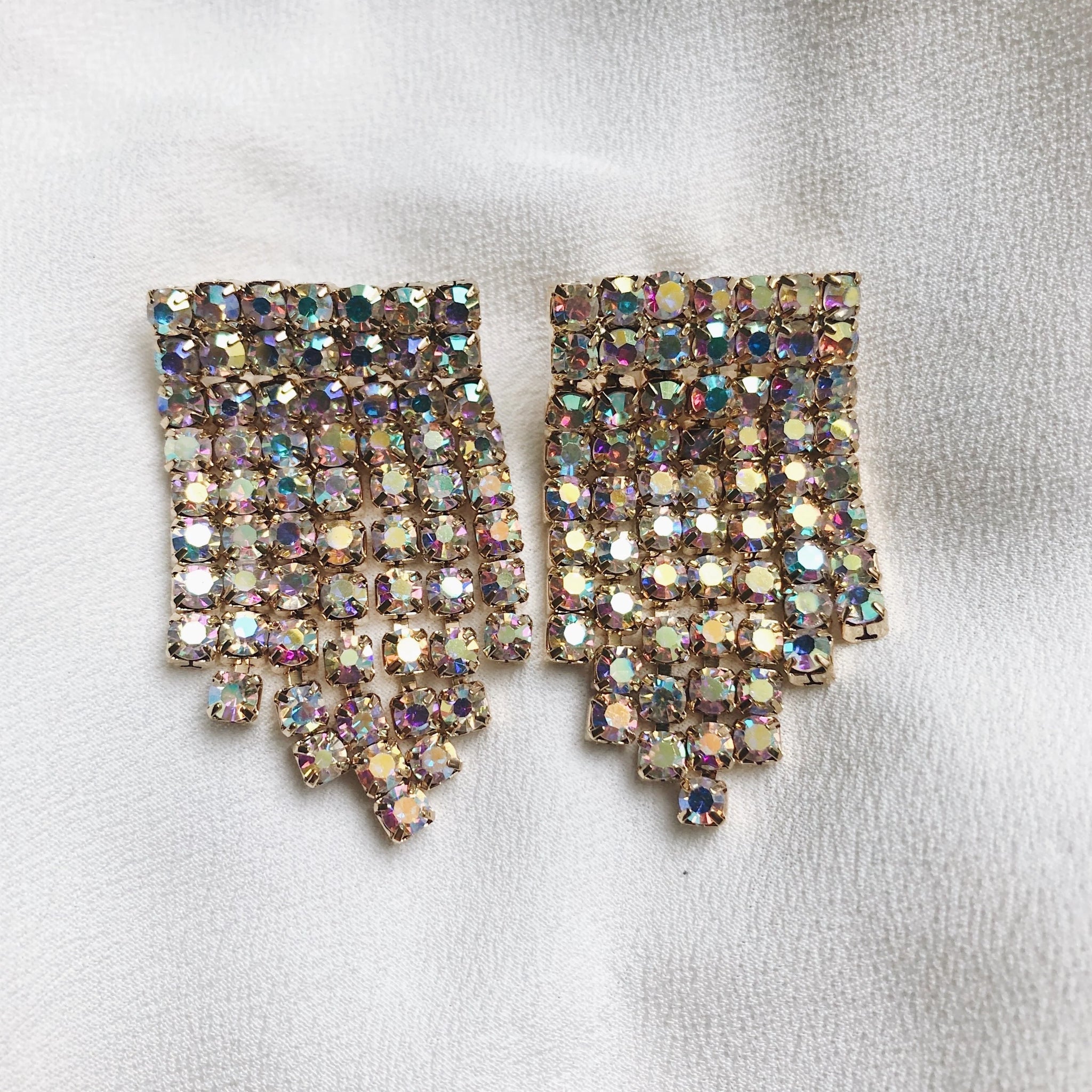 Elina Sparkle Fringe Earrings - Rental
