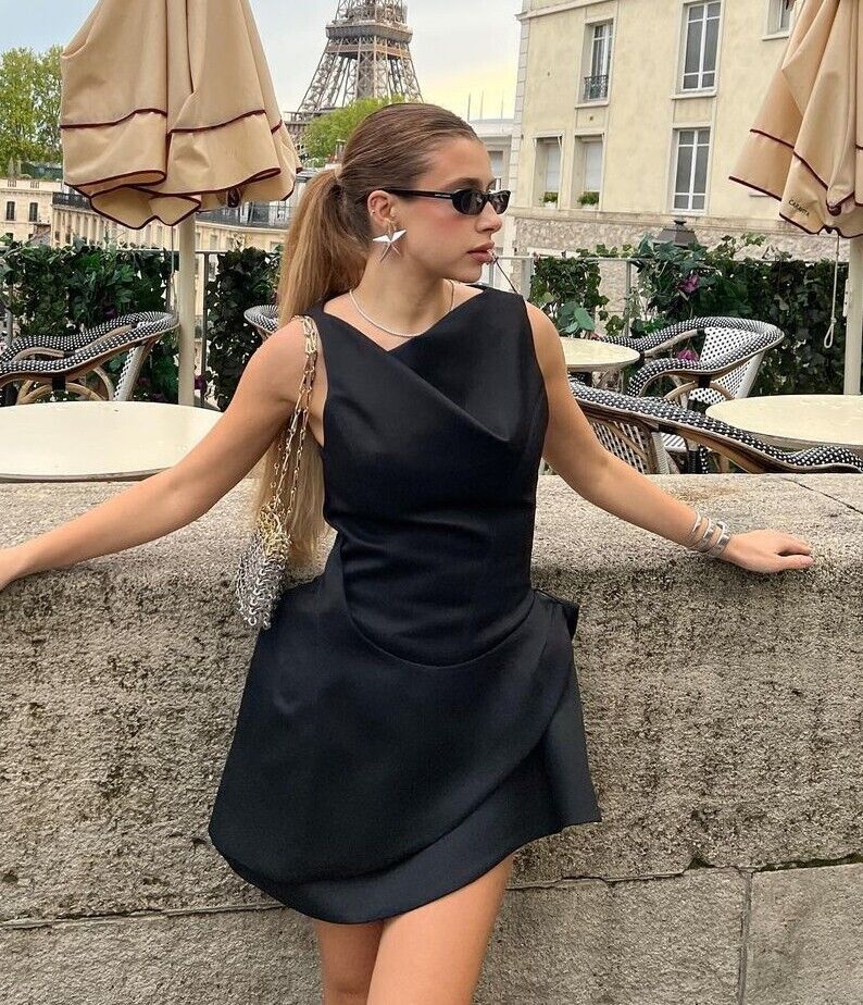 MUGLER Short Black Dress - Rental 